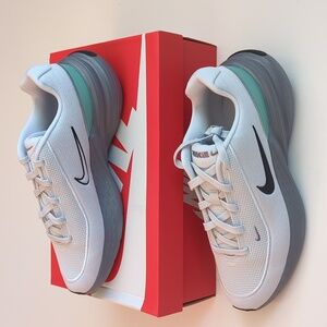 Nike Men's Uplift SC Running Shoes